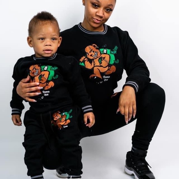 Runnin Rich - Picture 7 of 12